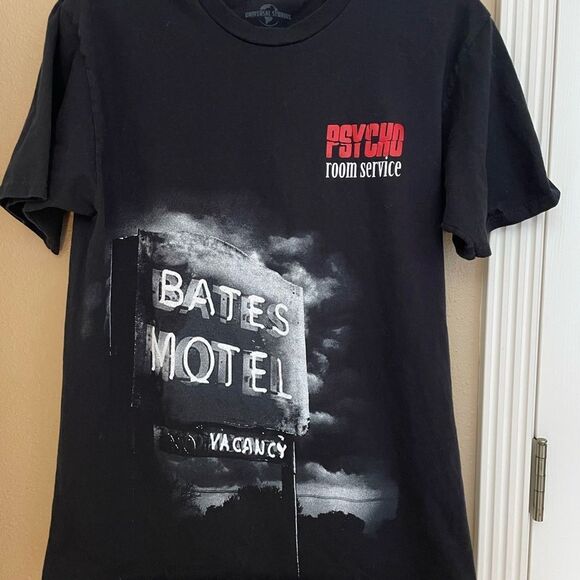 Universal Studios Psycho Room Service Bates Motel Shirt M - Picture 2 of 13
